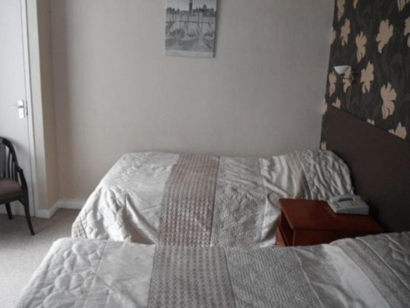 Marton Hotel & Country Club Мидълзбро Стая снимка